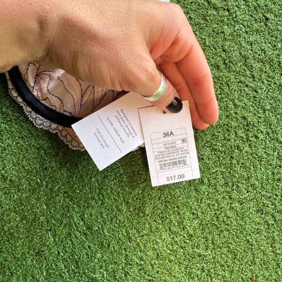 Floral Lace Bra – 36A (NWT) - Picture 2 of 2